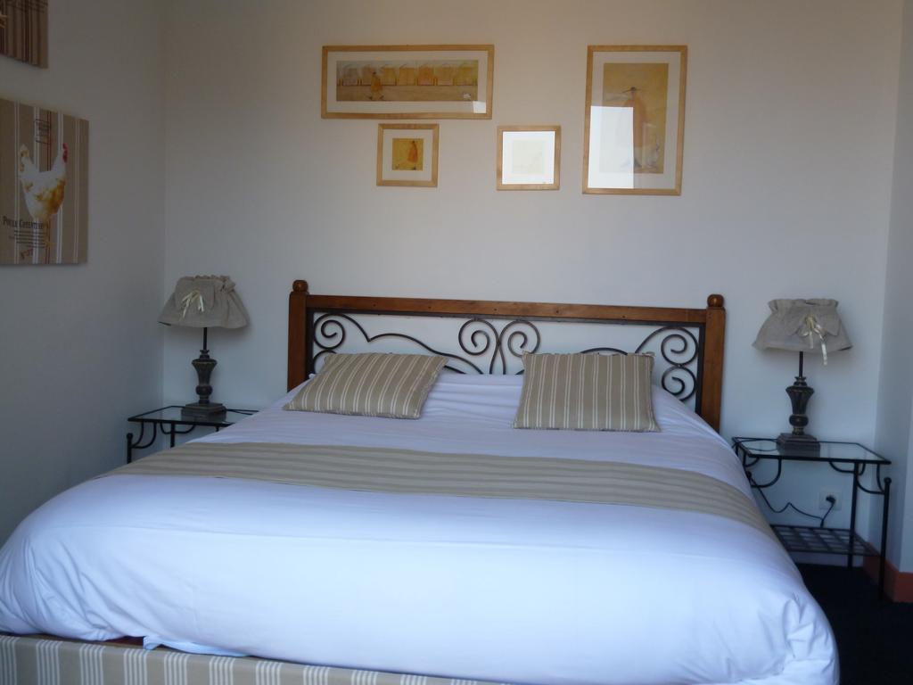 Hotel-Restaurant Cote Rivage Badefols-sur-Dordogne Rom bilde
