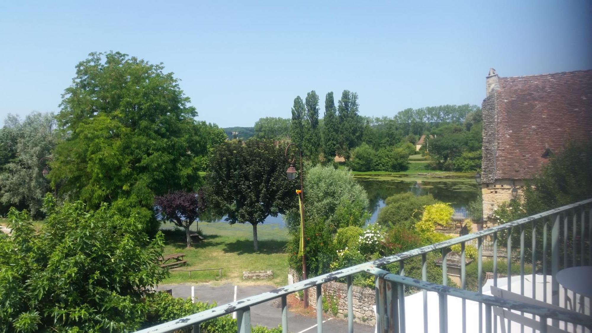 Hotel-Restaurant Cote Rivage Badefols-sur-Dordogne Eksteriør bilde